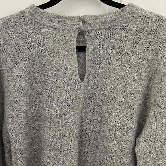 Joe Fresh Grey Patterned Sweater with Keyhole Back, Sz XL - Picture 4 of 6